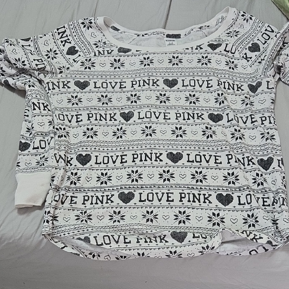 PINK Victoria's Secret Love Print Thermal Top